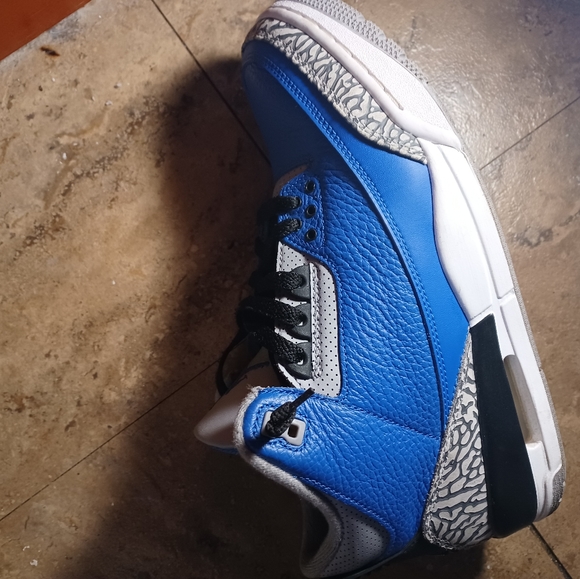Jordan 3 retro Varsity main image 6